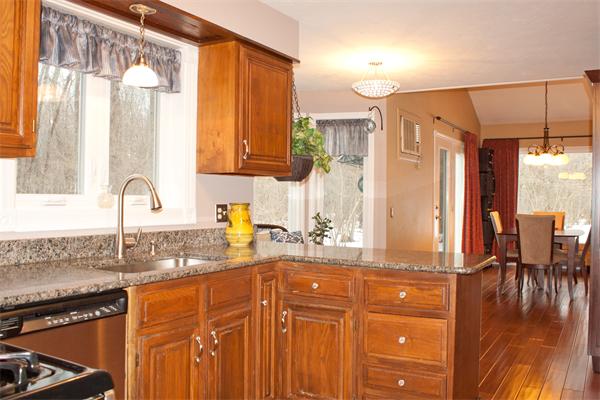 21 Valentine Road Hopkinton, MA 01748 - Photo 10 of 21 Gallery Image 10