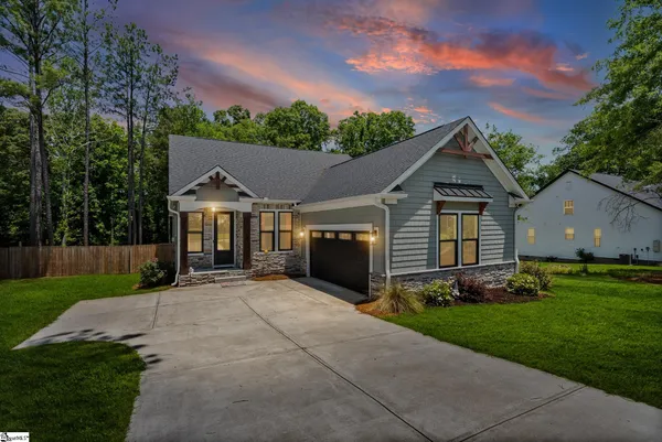 $450,000 | 125 Carpenter Road, Anderson, SC 29621