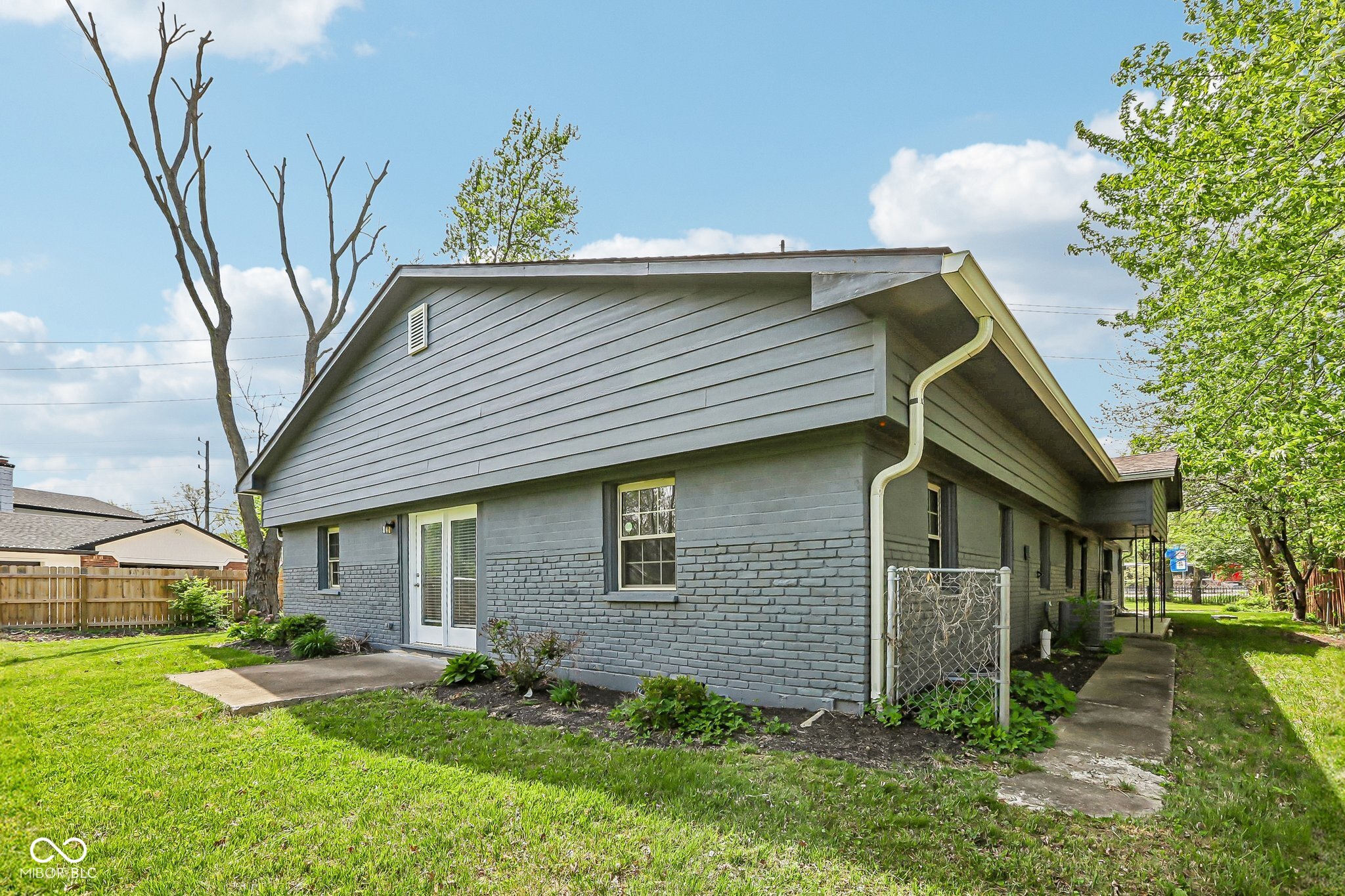 6233 Lafayette Road Indianapolis, IN 46278 - Photo 23 of 25 Gallery Image 23