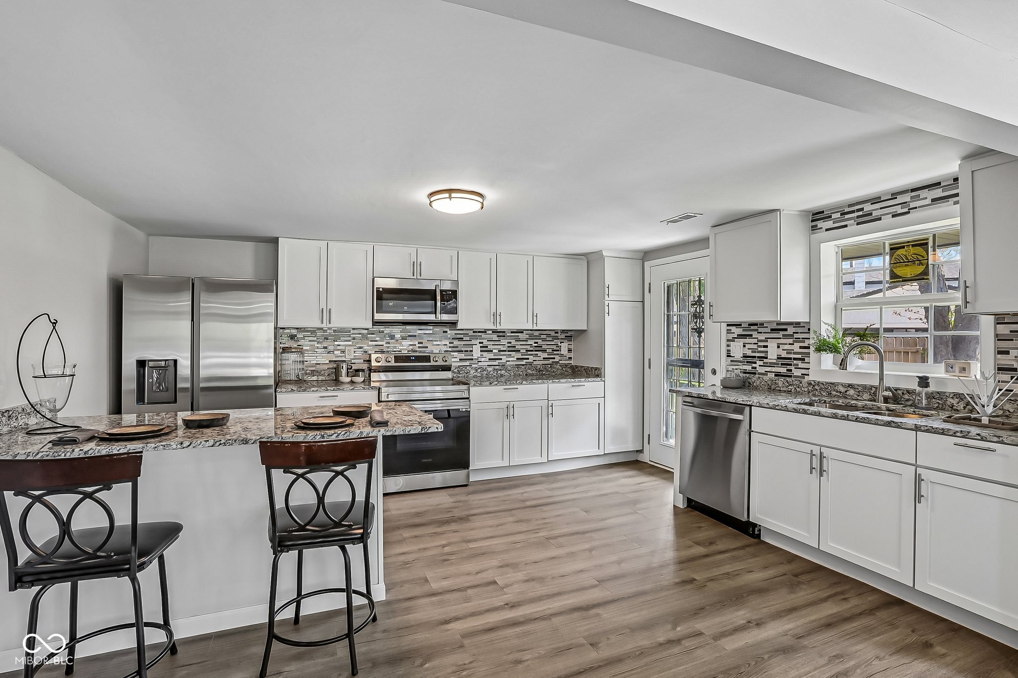 6233 Lafayette Road Indianapolis, IN 46278 - Photo 8 of 25 Gallery Image 8