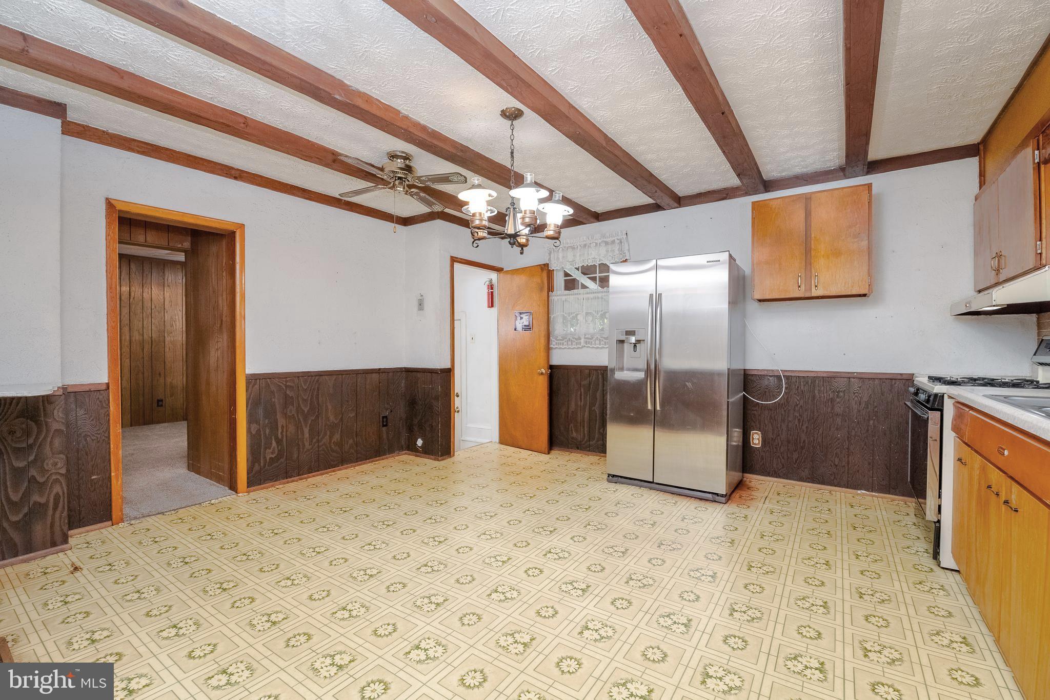 3202 Whiteway Road Sparrows Point, MD 21219 - Photo 11 of 45