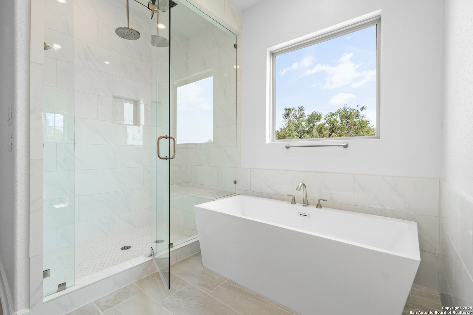 239 Legend Park Castroville, TX 78009 - Photo 17 of 21