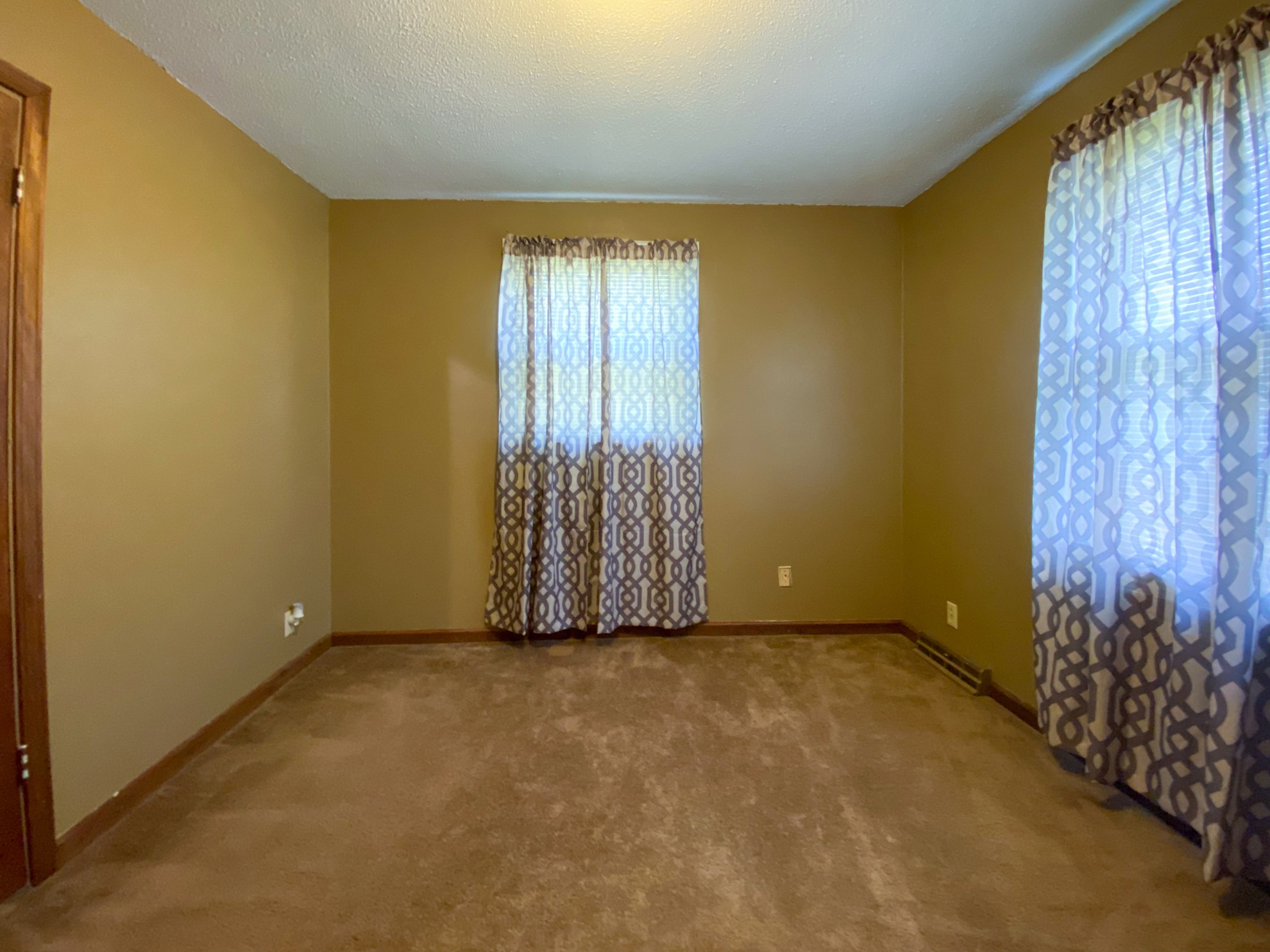 5366 Marion Road Cunningham, TN 37052 - Photo 14 of 29 an empty room with windows