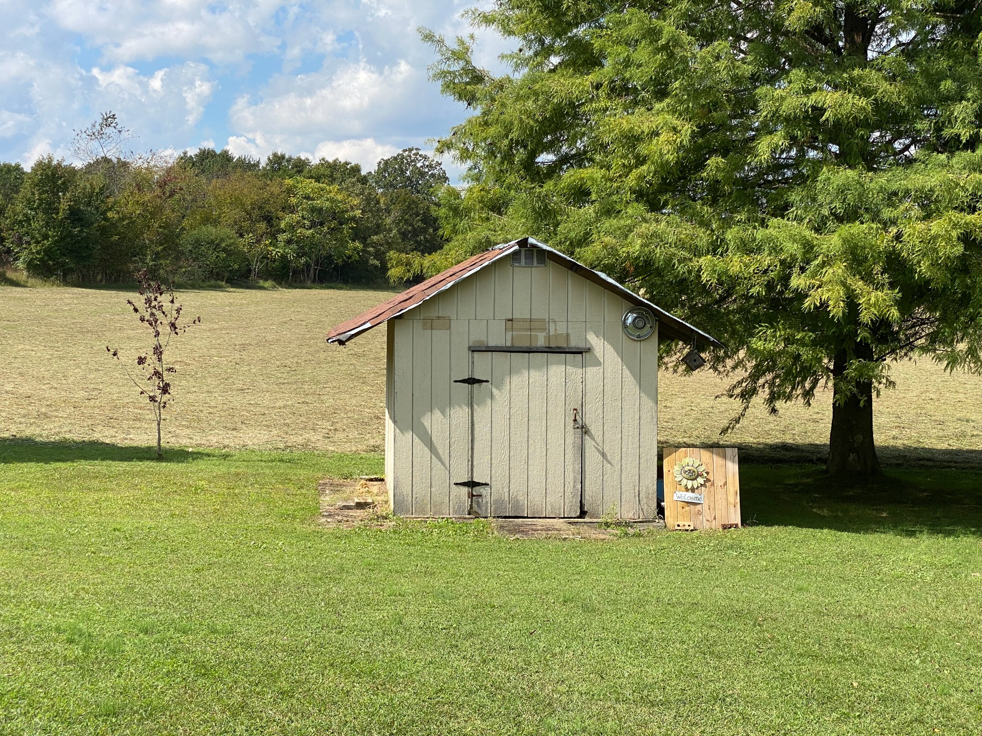 5366 Marion Road Cunningham, TN 37052 - Photo 26 of 29 a front view of a house with garden