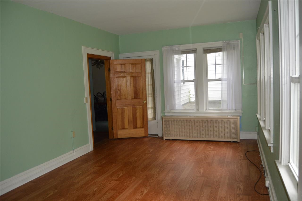 59 Brunswick Road Troy, NY 12180 - Photo 5 of 22 Photo 5
