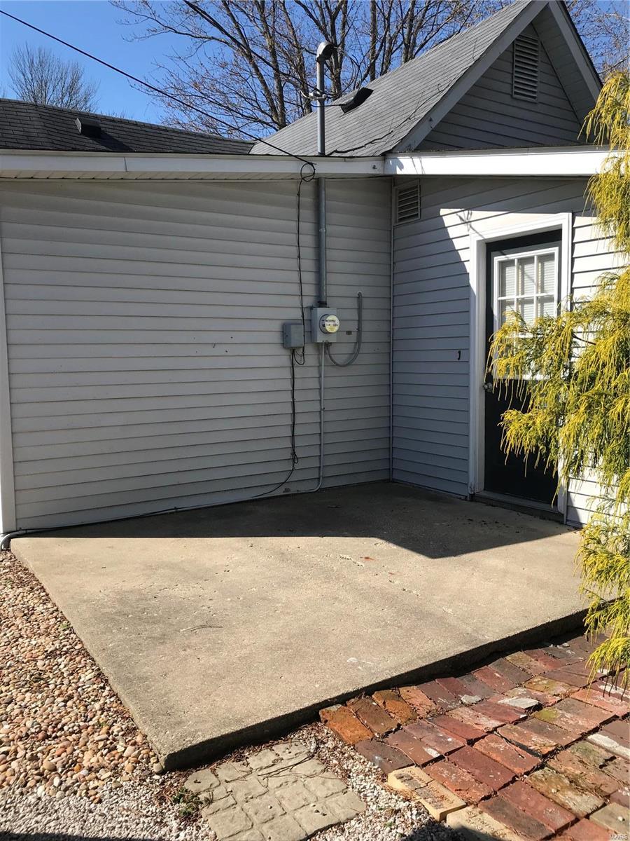 320 Maple Carrollton, IL 62016 - Photo 17 of 22 Gallery Image 17