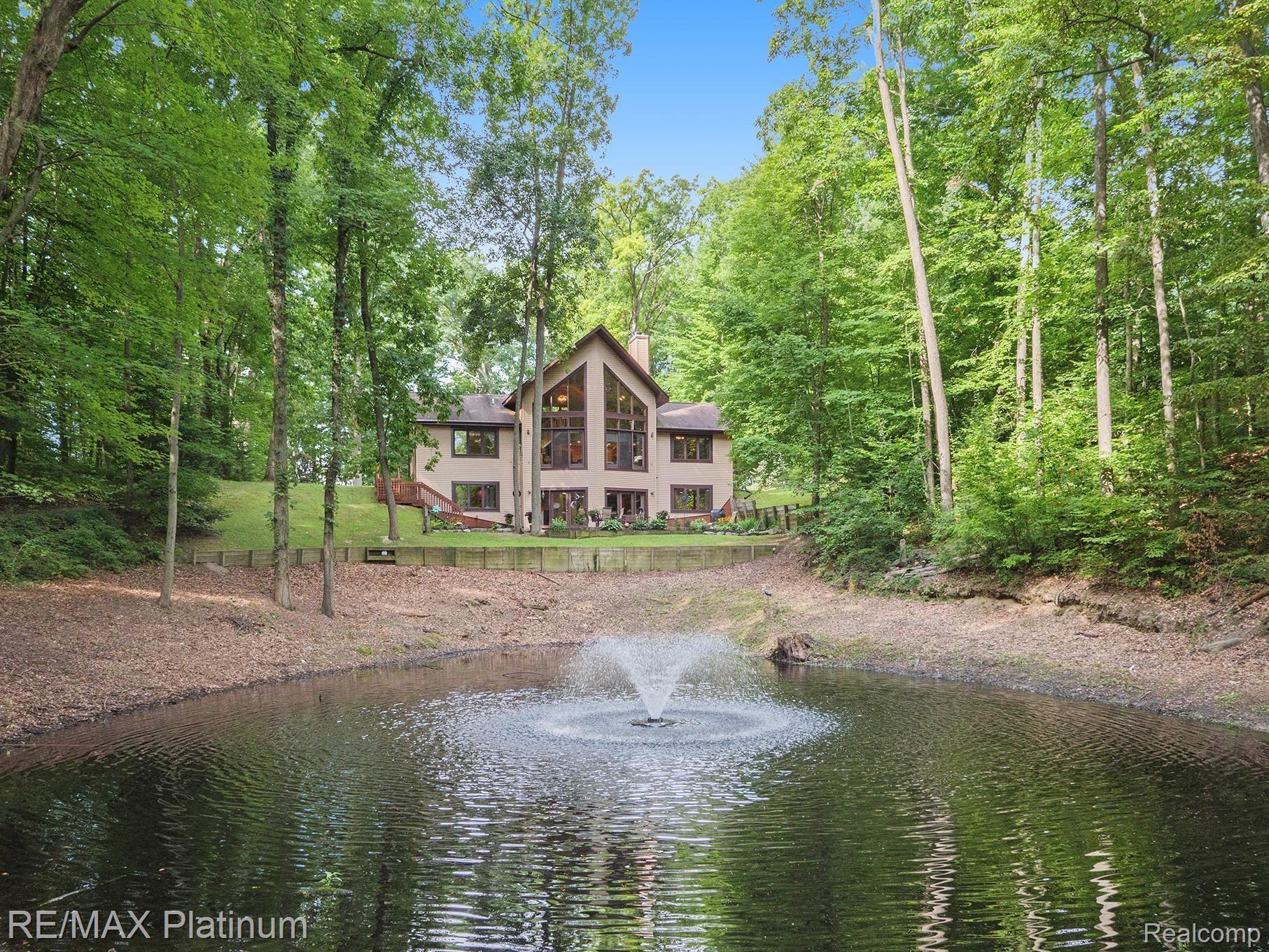 2880 West Coon Lake Road Howell, MI 48843 - Photo 38 of 38 So Nice To Come Home To