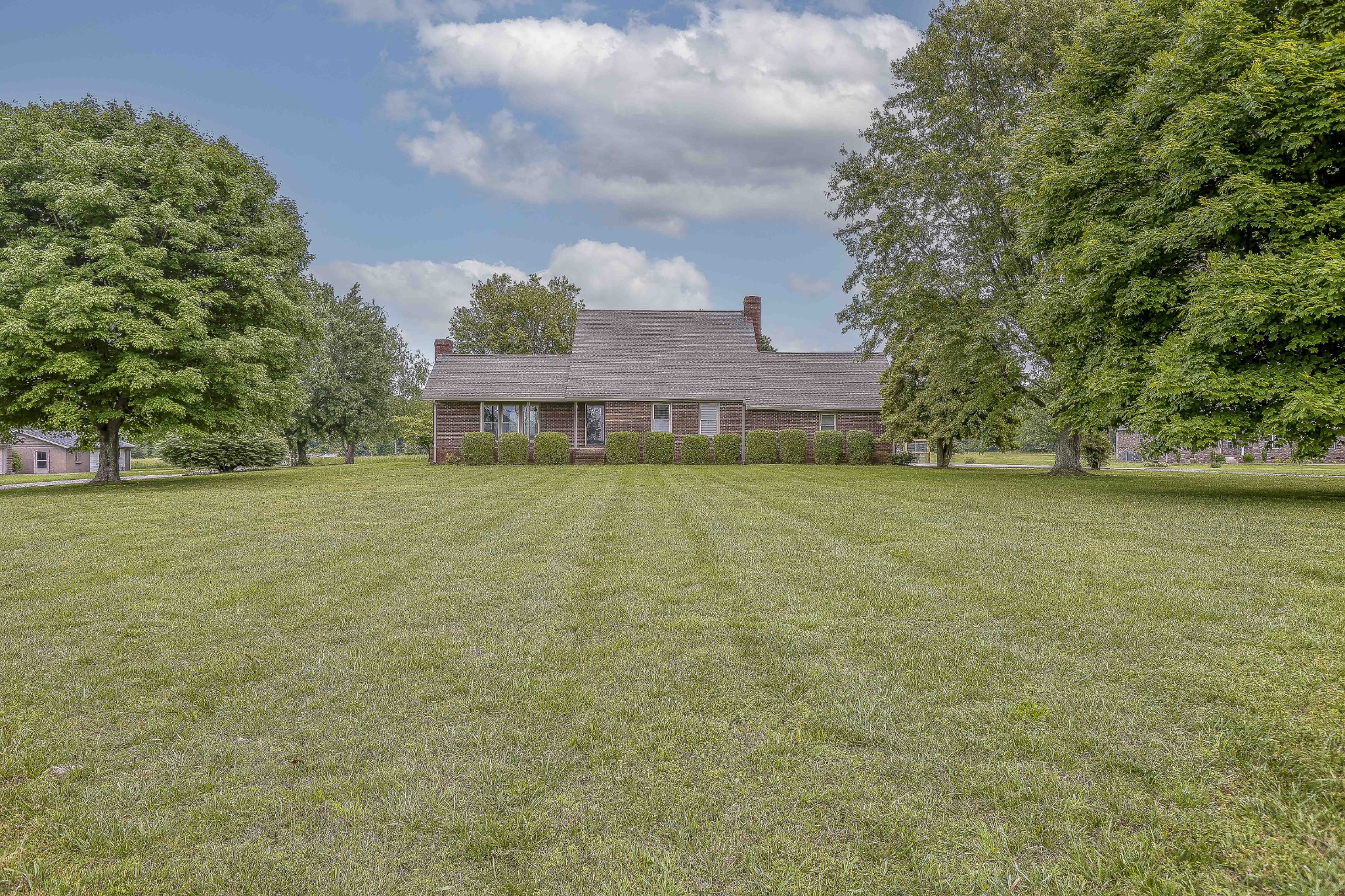 2855 Logan Road Greenbrier, TN 37073 - Photo 2 of 67 Gallery Image 2