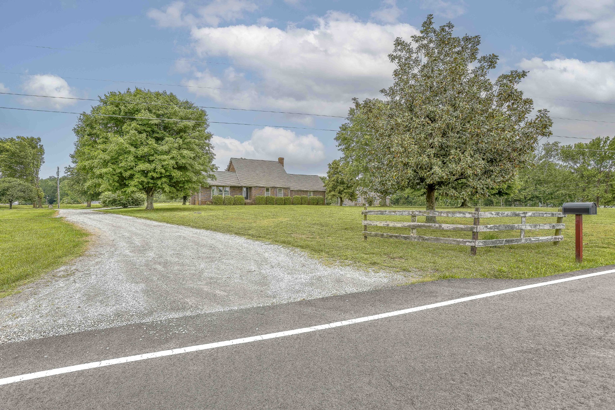 2855 Logan Road Greenbrier, TN 37073 - Photo 3 of 67 Gallery Image 3