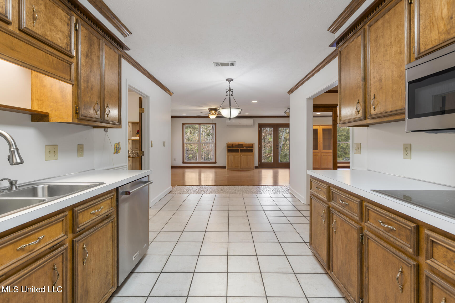 214 Indian Pines Lane Madison, MS 39110 - Photo 13 of 33 214 Indian pines int-8