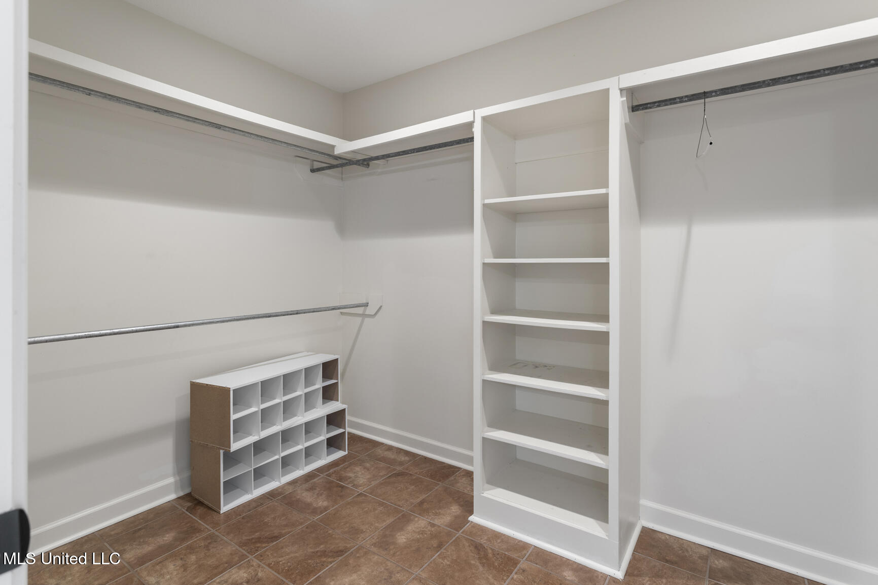 214 Indian Pines Lane Madison, MS 39110 - Photo 21 of 33 214 Indian pines int-18