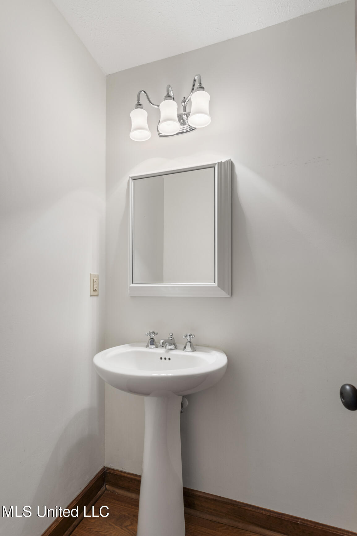 214 Indian Pines Lane Madison, MS 39110 - Photo 26 of 33 214 Indian pines int-13