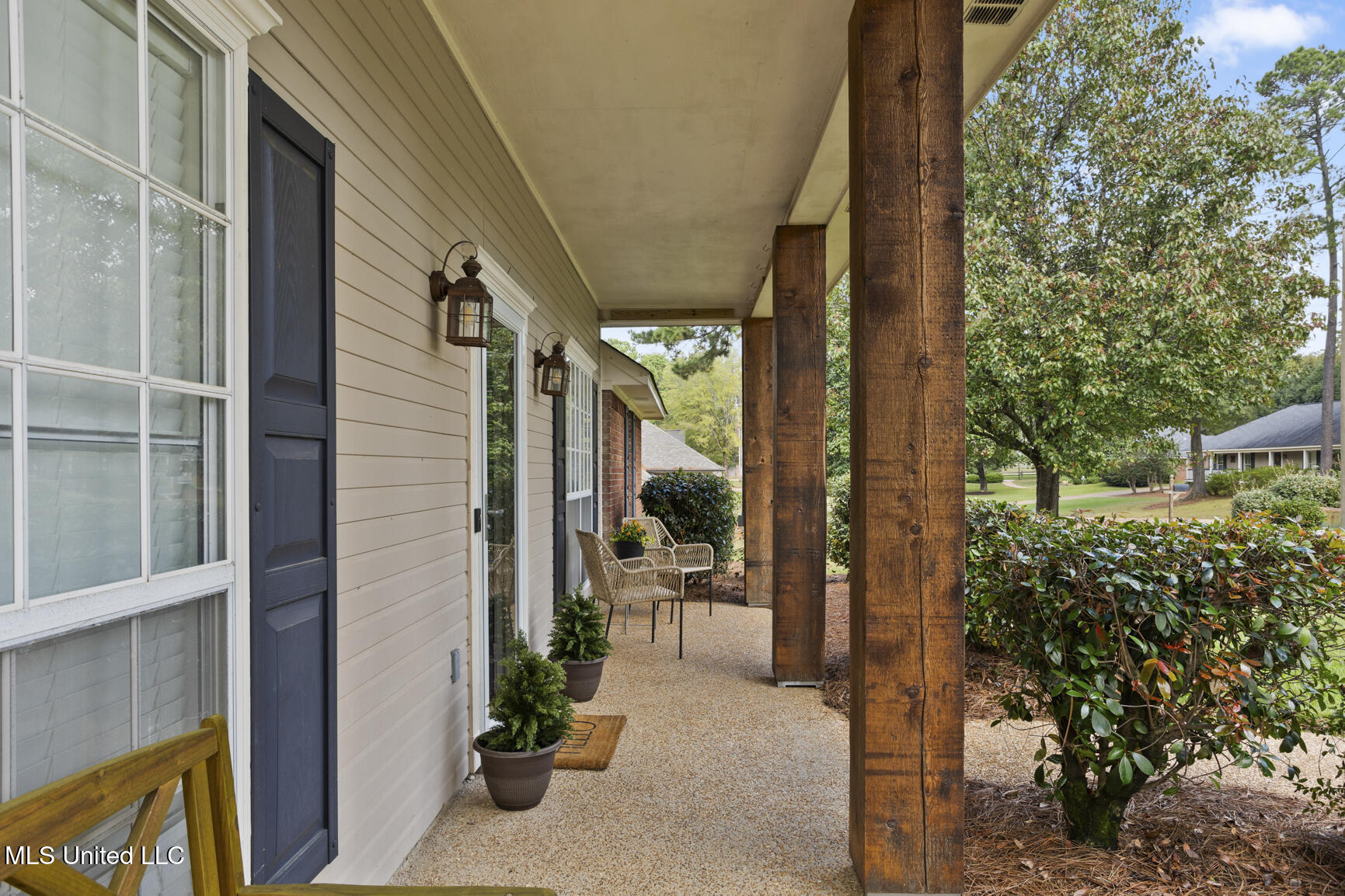 214 Indian Pines Lane Madison, MS 39110 - Photo 4 of 33 214 Indian PInes ext-4 - Copy