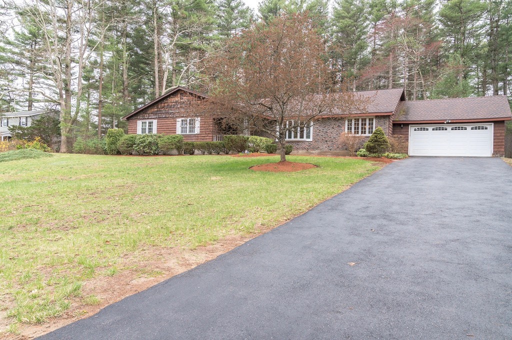 24 Pine Ridge Road North Reading, MA 01864 - Photo 3 of 28 Gallery Image 3