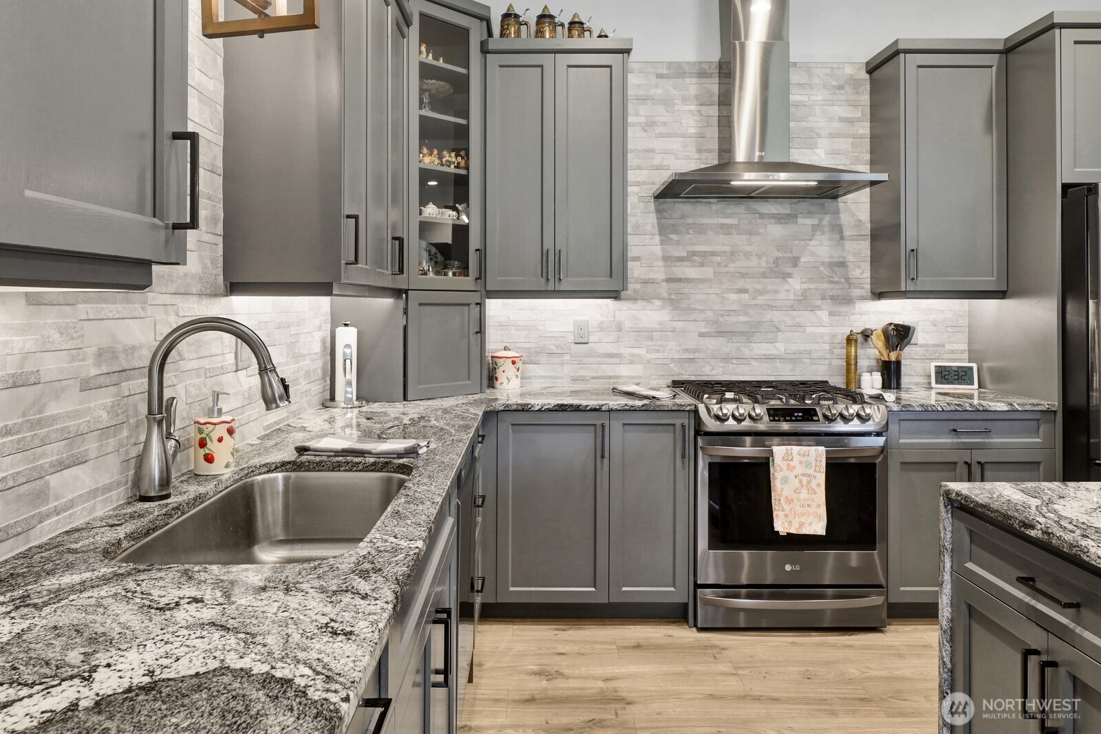 8802 Line Road Lynden, WA 98264 - Photo 25 of 40