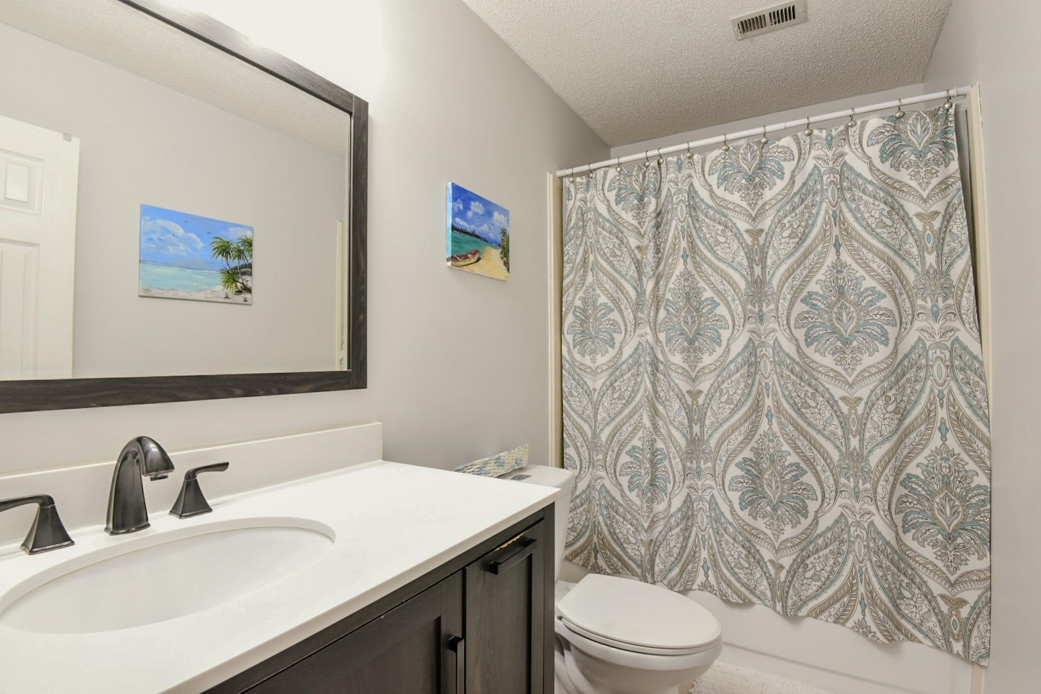 130 Ridgewood Drive Daphne, AL 36526 - Photo 23 of 34 Bathroom