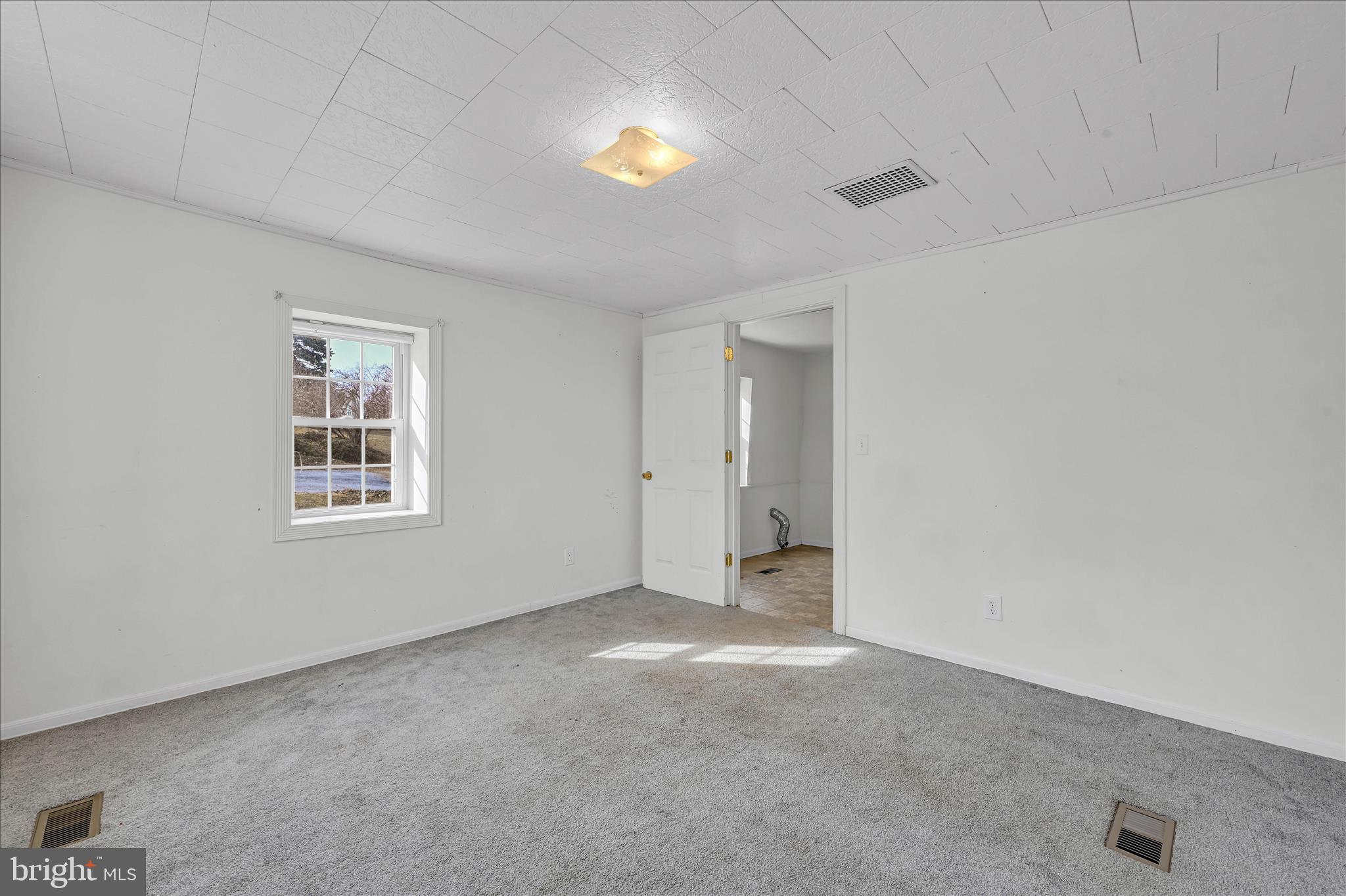470 Weavertown Road Myerstown, PA 17067 - Photo 23 of 38 a view of an empty room with a window