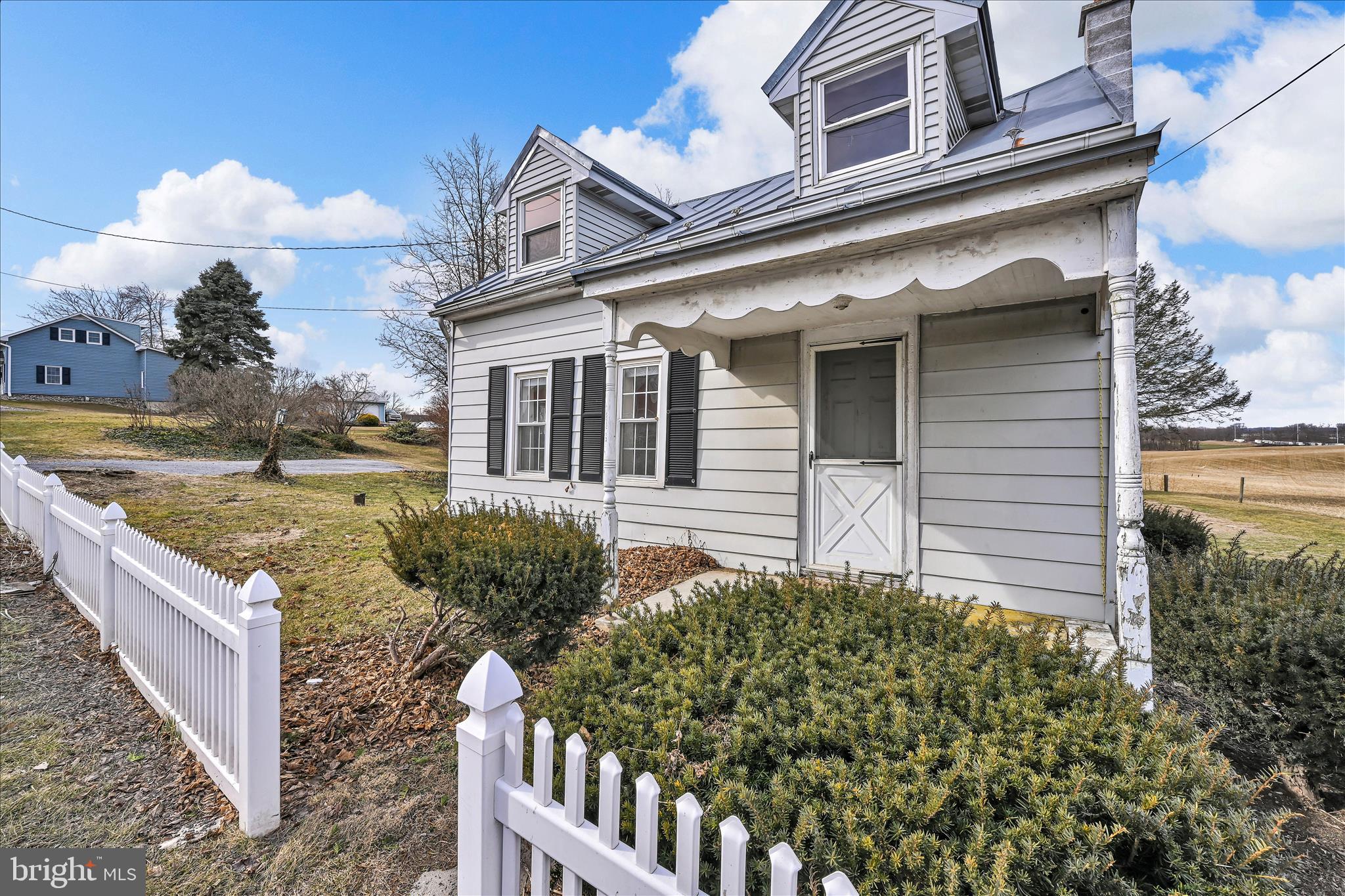 470 Weavertown Road Myerstown, PA 17067 - Photo 10 of 38 a house view with a garden space