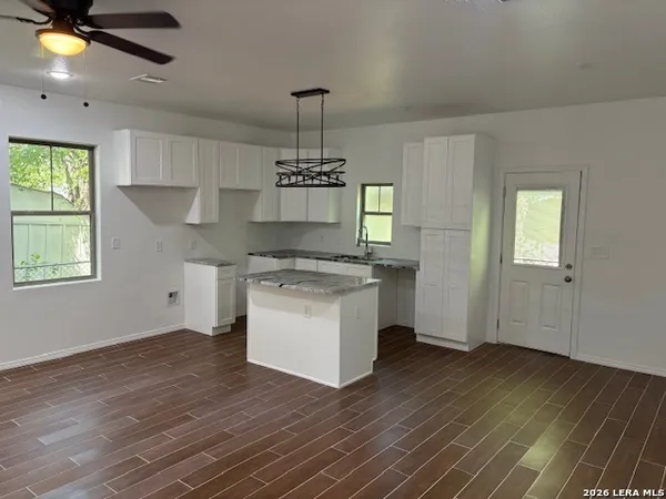 $1,500 | 1210 South New Braunfels Avenue, San Antonio, TX 78210