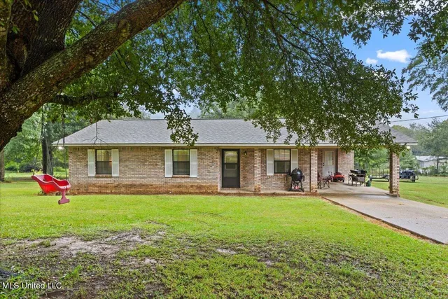 $160,000 | 33 Scr 50a1, Mize, MS 39116