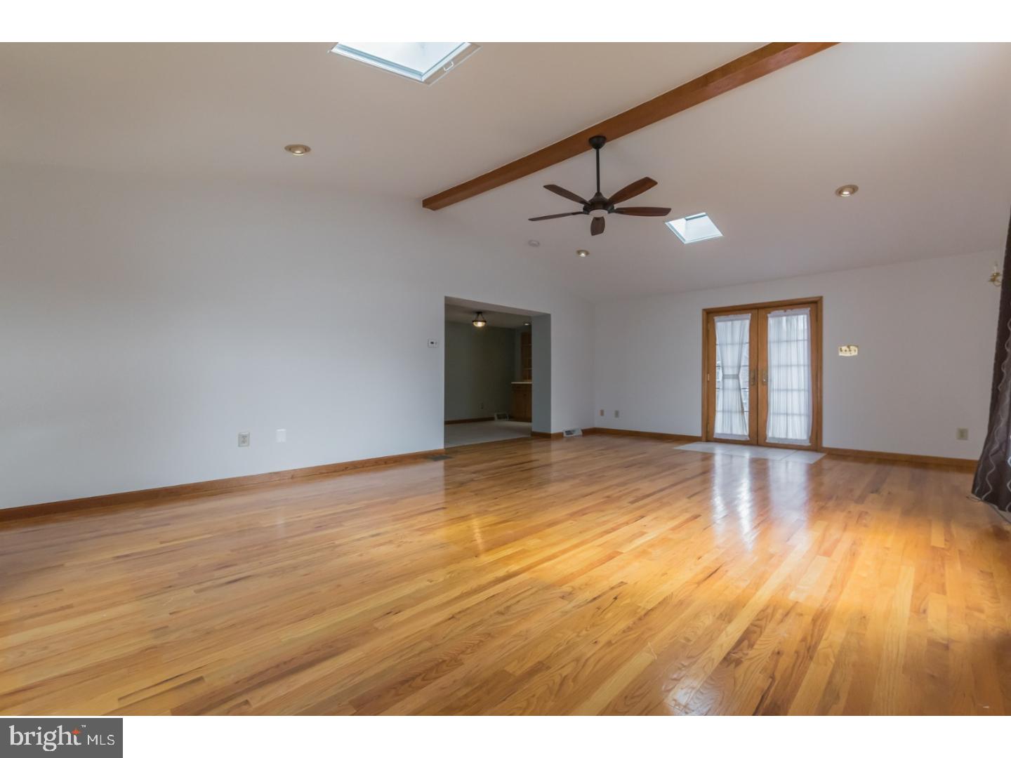 318 Brock Road Springfield, PA 19064 - Photo 8 of 23 Family Room