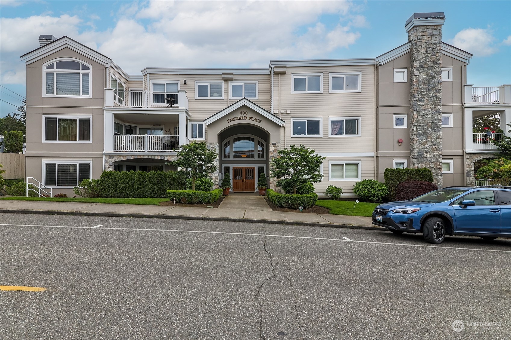 400 Walnut Street, Unit 302 Edmonds, WA 98020 - Photo 2 of 30 Gallery Image 2