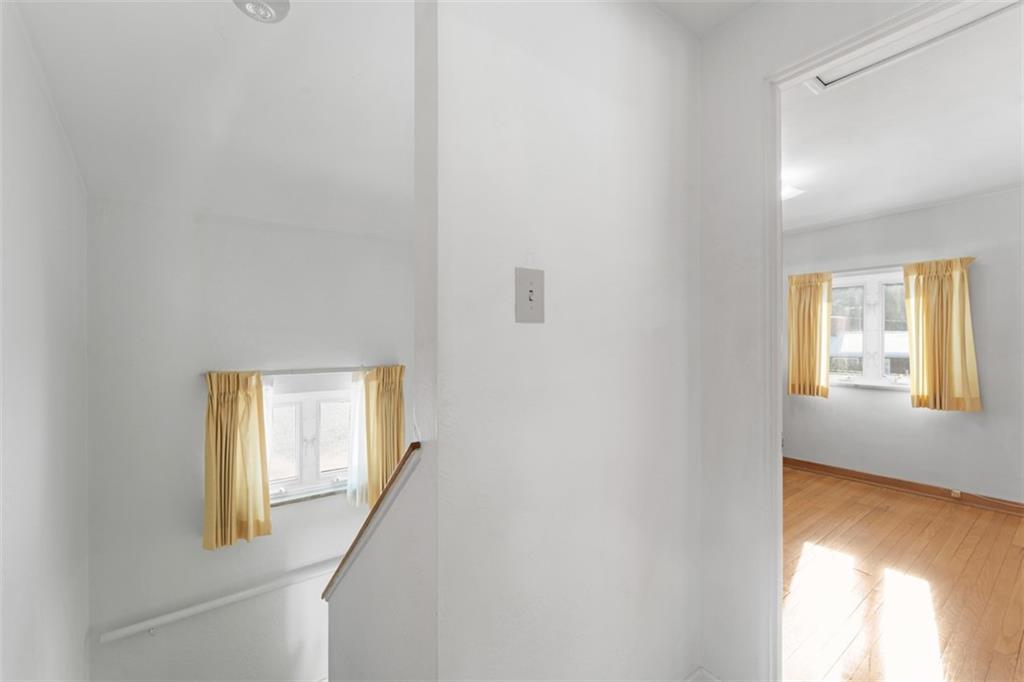 165 Cherrydell Drive Pittsburgh, PA 15220 - Photo 17 of 33