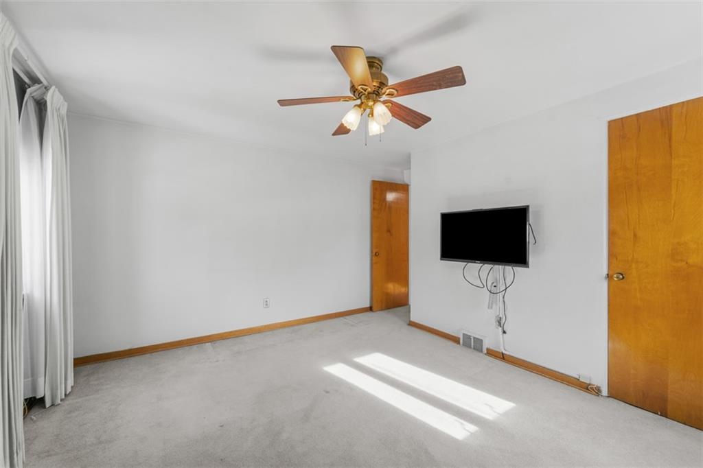 165 Cherrydell Drive Pittsburgh, PA 15220 - Photo 20 of 33 Master Bedroom.