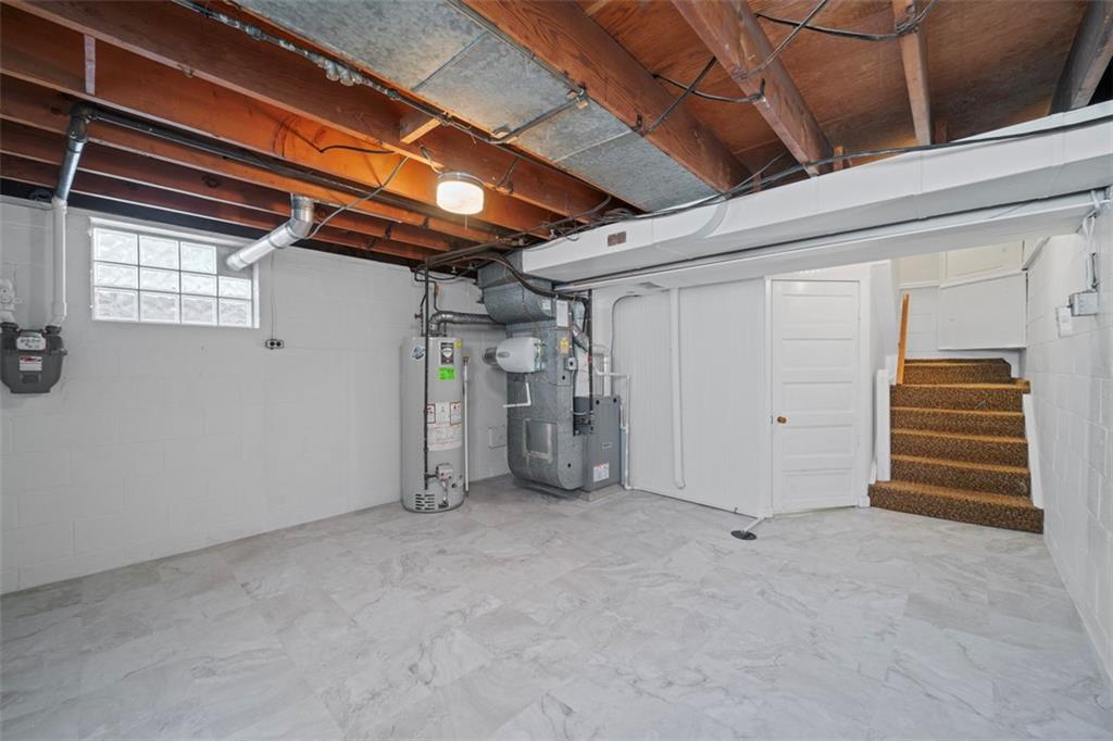 165 Cherrydell Drive Pittsburgh, PA 15220 - Photo 25 of 33 Gameroom in basement.