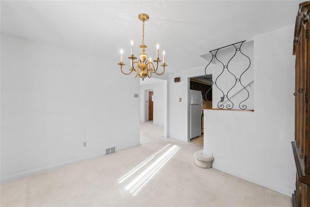 165 Cherrydell Drive Pittsburgh, PA 15220 - Photo 9 of 33