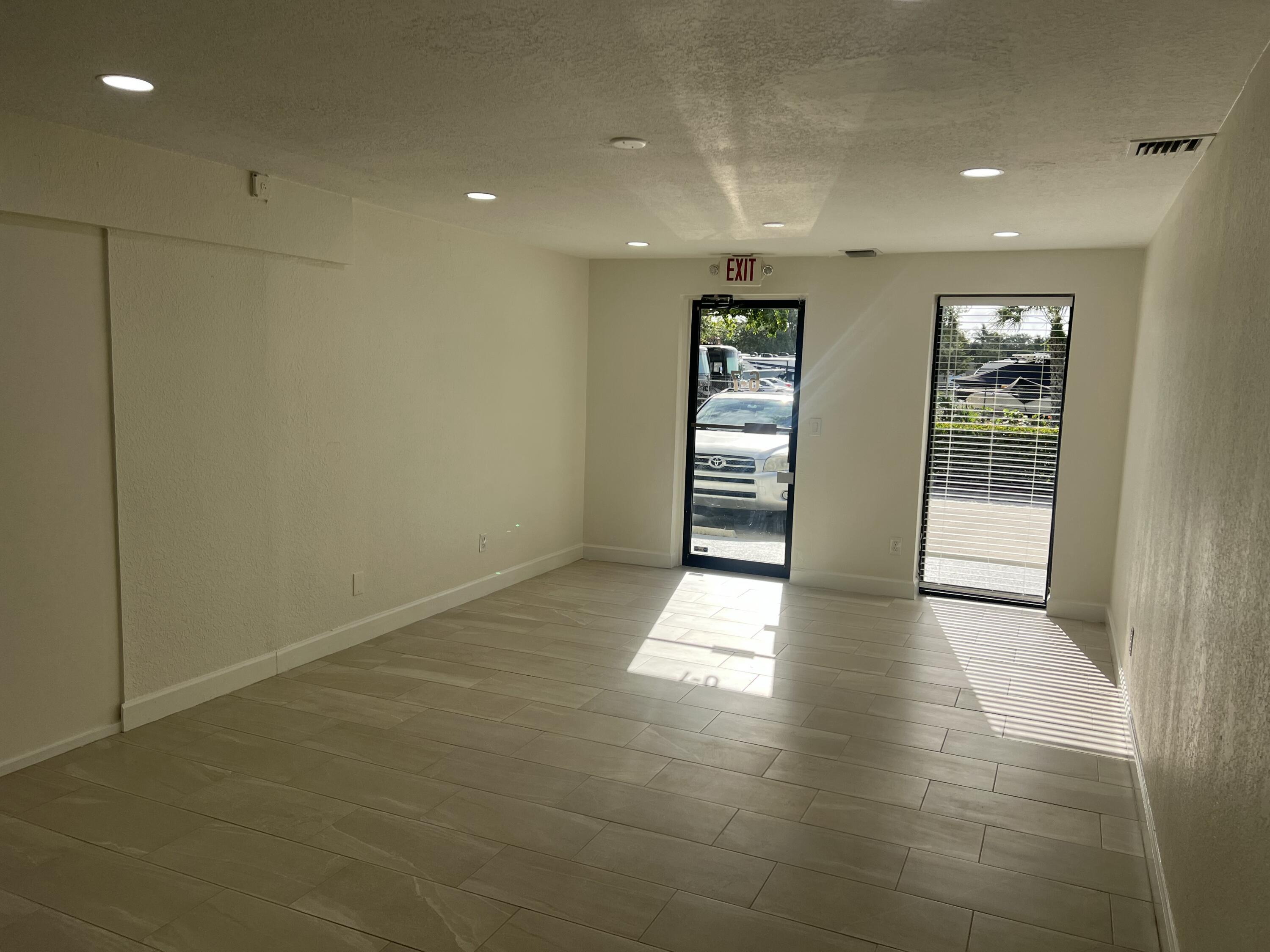 500 Commerce Way West, Unit 67 Jupiter, FL 33458 - Photo 8 of 18 IMG_6007