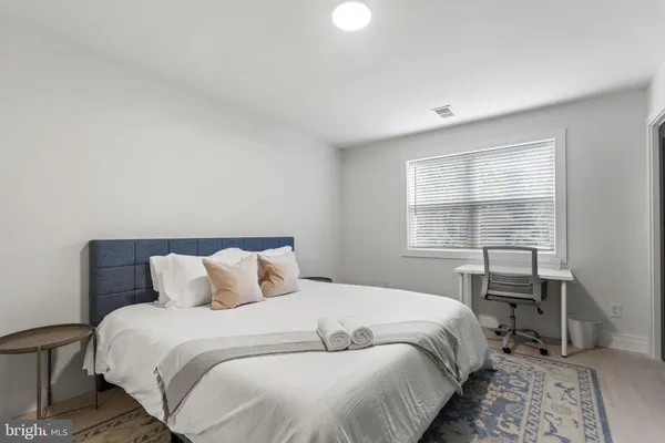 $3,000 | 100 West Taylor Run Parkway, Unit 6, Alexandria, VA 22314