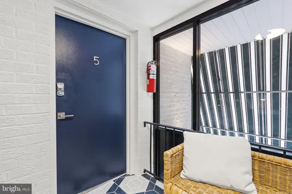 $3,000 | 100 West Taylor Run Parkway, Unit 6, Alexandria, VA 22314