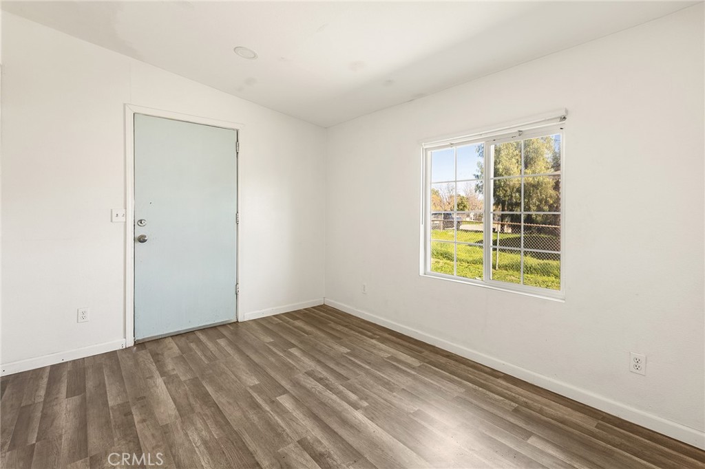 21285 Kinney Street Perris, CA 92570 - Photo 17 of 38