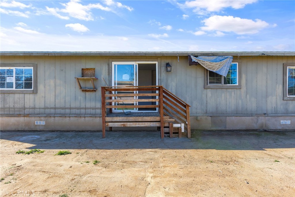 21285 Kinney Street Perris, CA 92570 - Photo 9 of 38