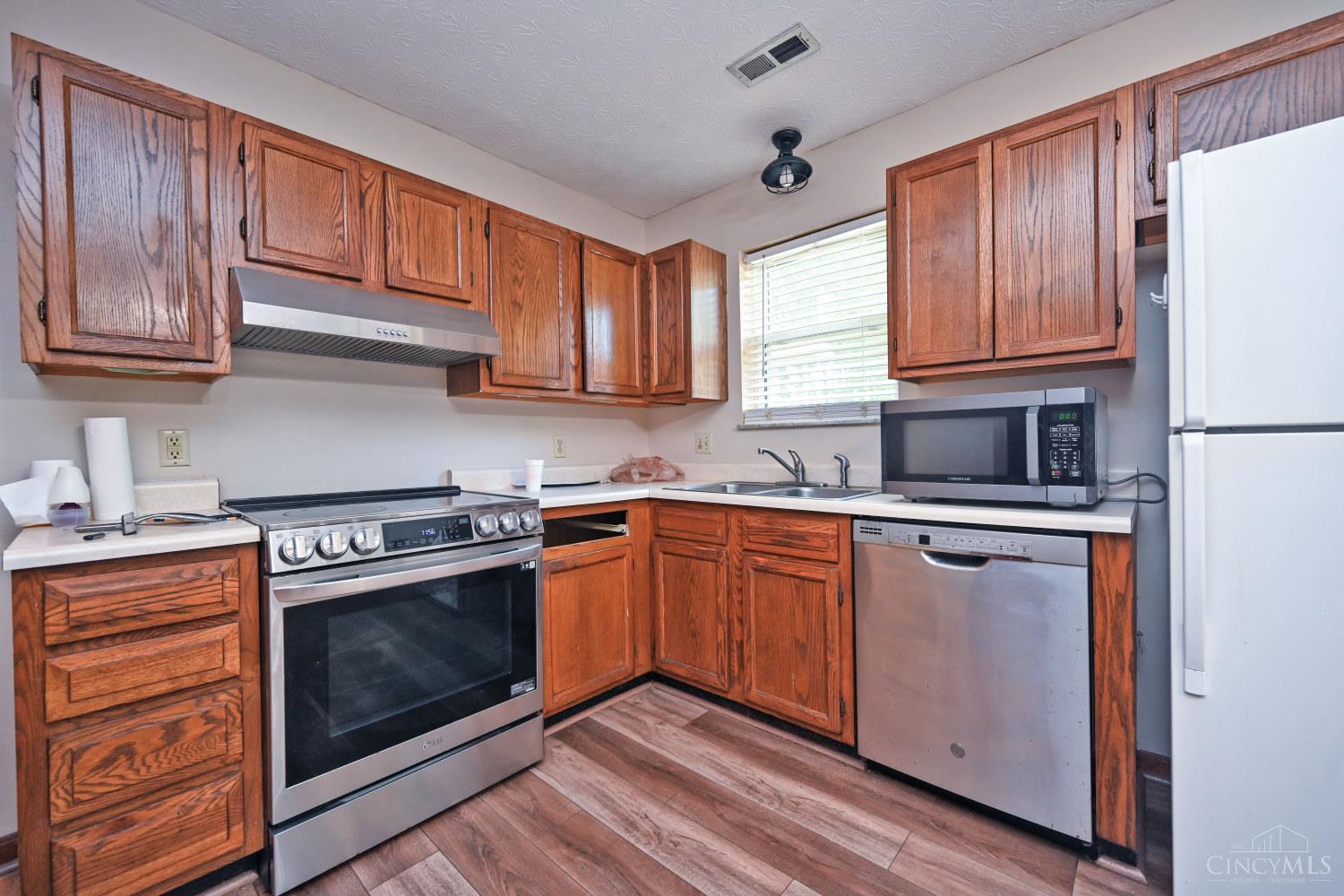 3633 Lewis Road Amelia, OH 45102 - Photo 12 of 39