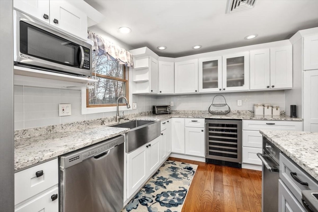 70 Alida Road Braintree, MA 02184 - Photo 4 of 41 Gallery Image 4
