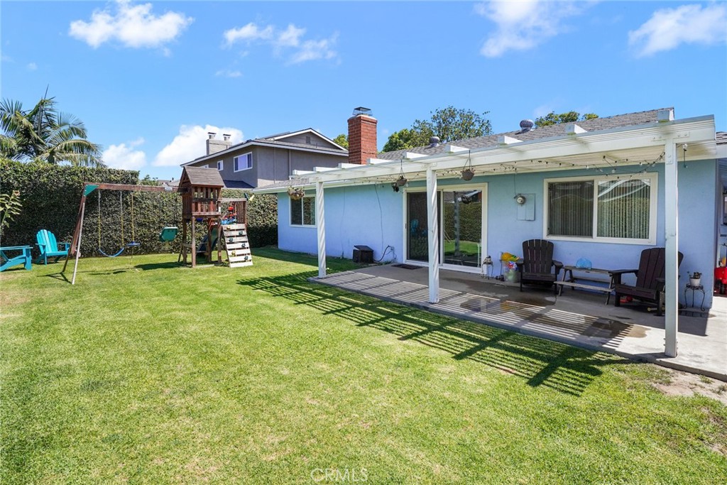3541 Marna Avenue Long Beach, CA 90808 - Photo 25 of 30 Roomy backyard