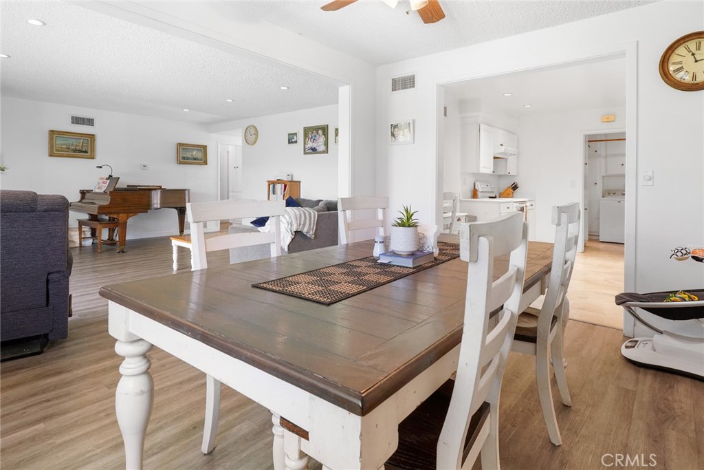 3541 Marna Avenue Long Beach, CA 90808 - Photo 8 of 30 Dining area