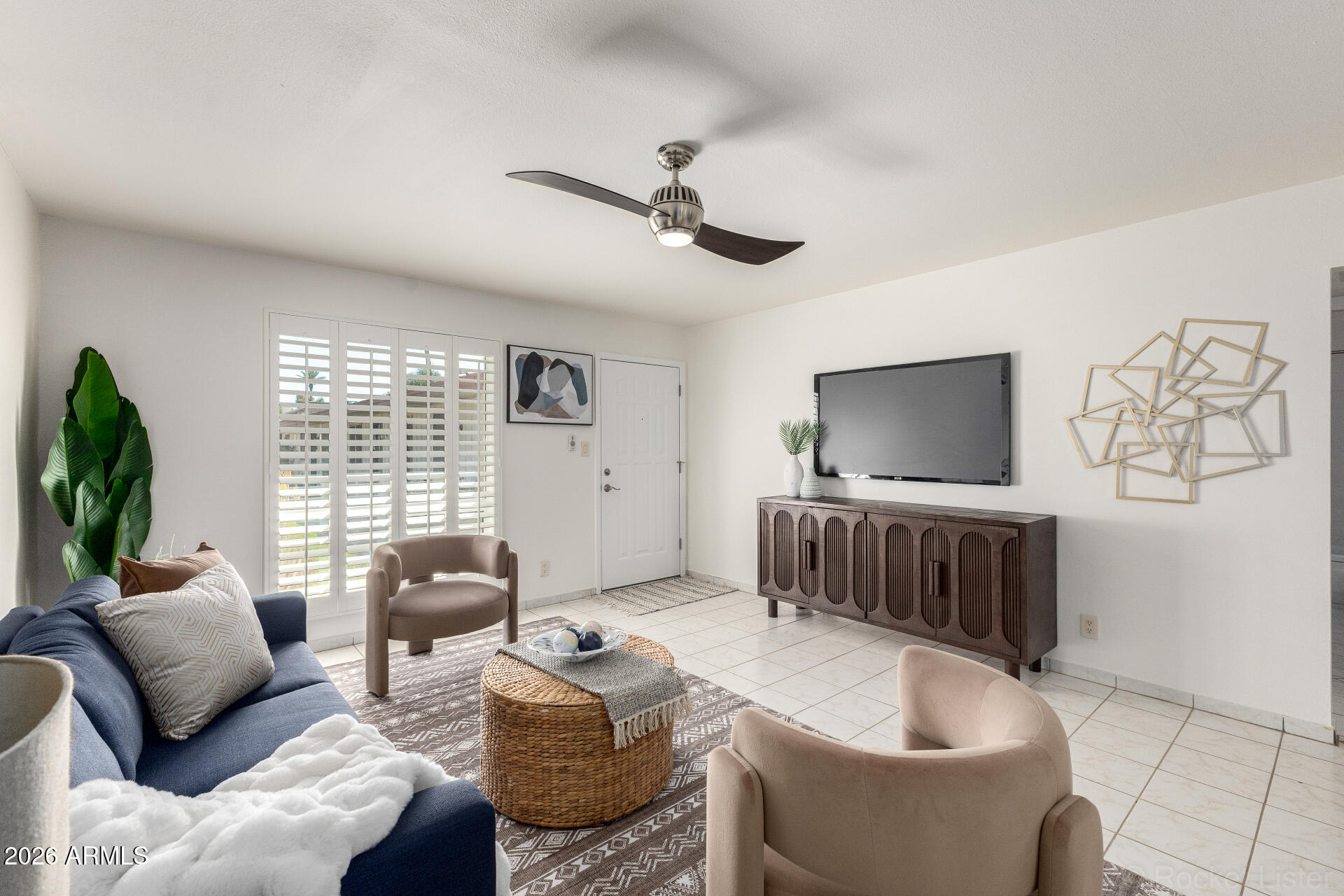 8241 North Central Avenue, Unit 5 Phoenix, AZ 85020 - Photo 1 of 25 05 - Central