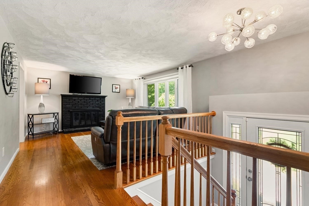 12 Albion Road Billerica, MA 01821 - Photo 8 of 42