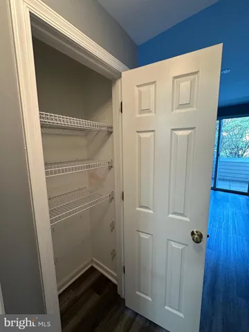 $359,000 | 1645 International Drive, Unit 125, McLean, VA 22102