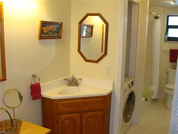 $499,995 | 807 River Point Drive, Unit 201D, Naples, FL 34102