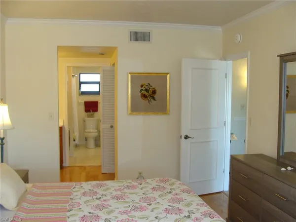 $499,995 | 807 River Point Drive, Unit 201D, Naples, FL 34102