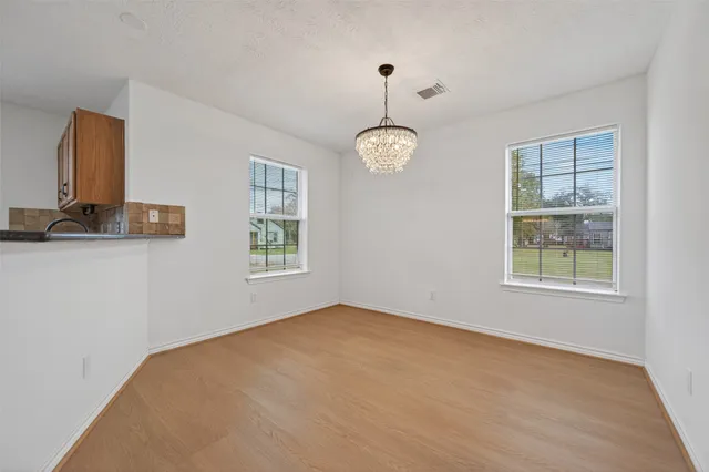 $299,900 | 653 Nelson Street, Sealy, TX 77474