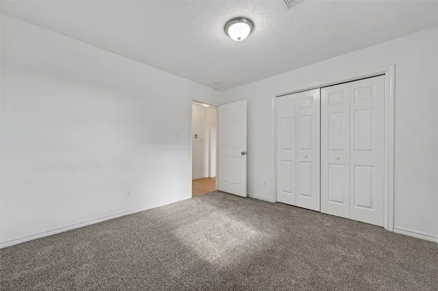 $299,900 | 653 Nelson Street, Sealy, TX 77474