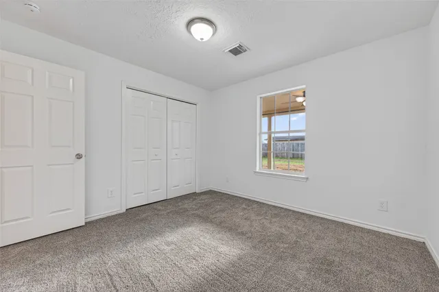 $299,900 | 653 Nelson Street, Sealy, TX 77474