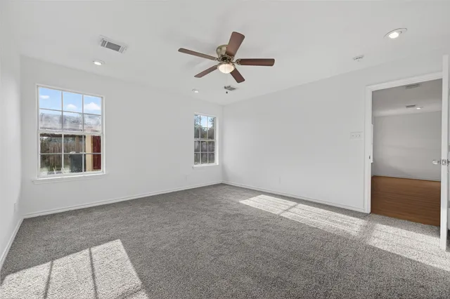 $299,900 | 653 Nelson Street, Sealy, TX 77474