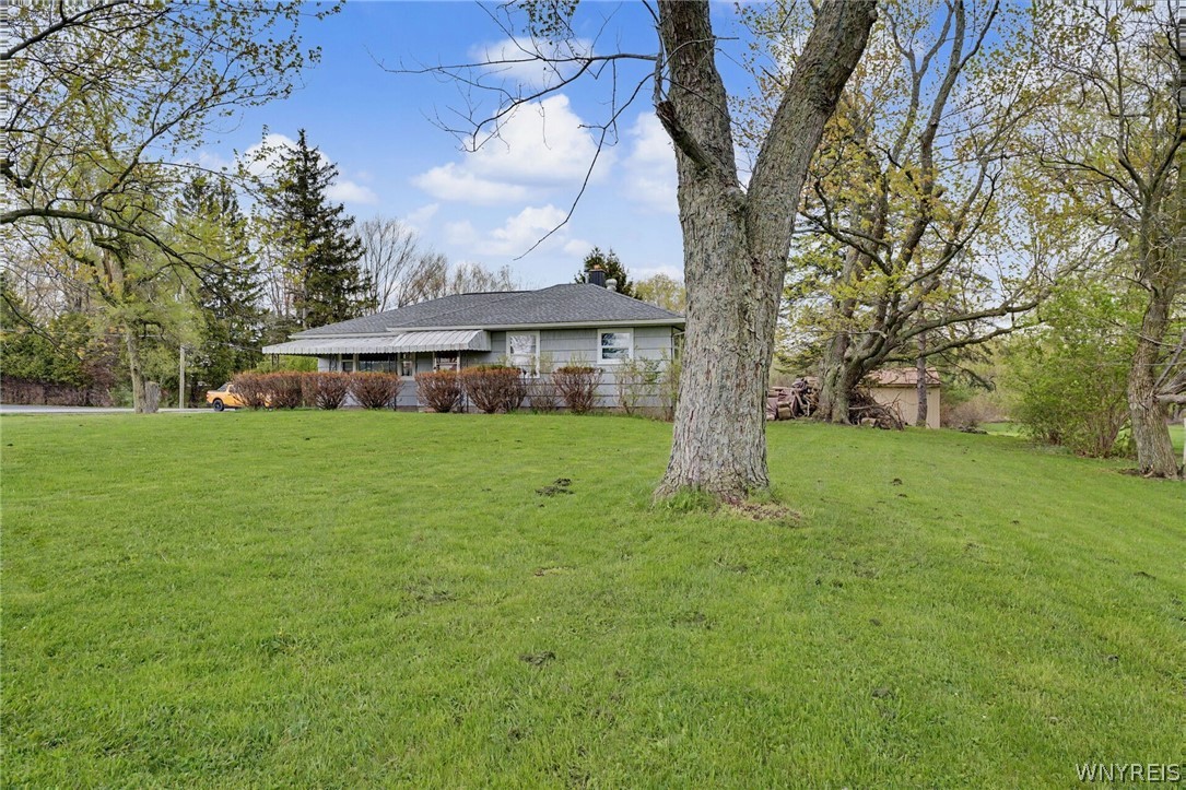 13211 Henskee Road Alden, NY 14004 - Photo 3 of 43