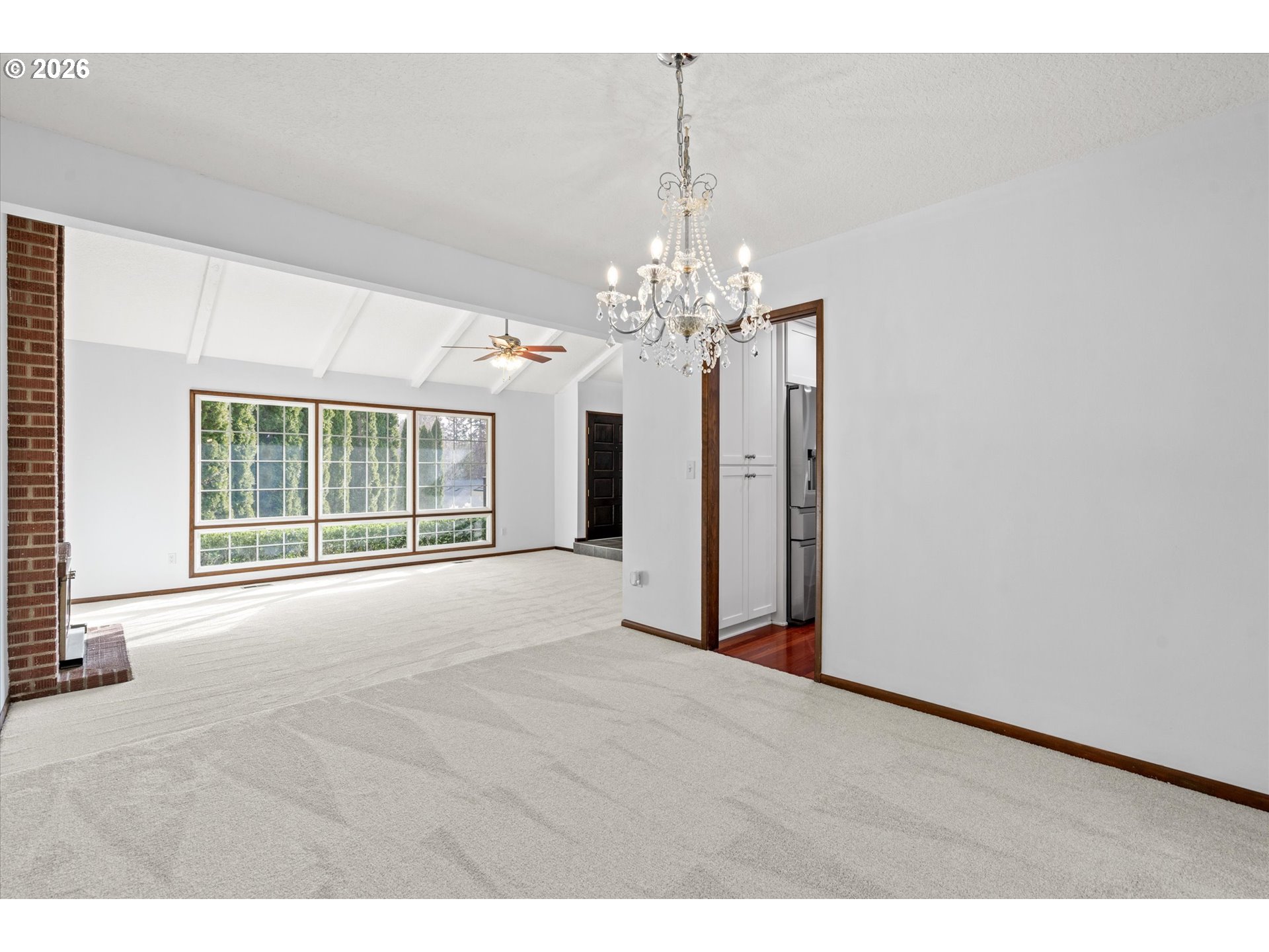 11255 Southwest Viewmount Court Tigard, OR 97223 - Photo 13 of 48